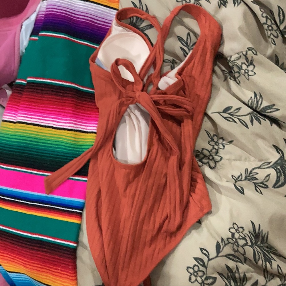 Swimsuit - Picture 2 of 3
